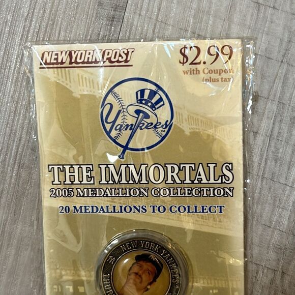 Thurman Munson #7 Immortals 2005 Medallion Collection New York Post Yankees Coin - Picture 2 of 6